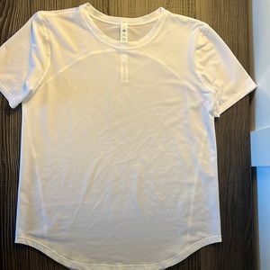 White lululemon shirt